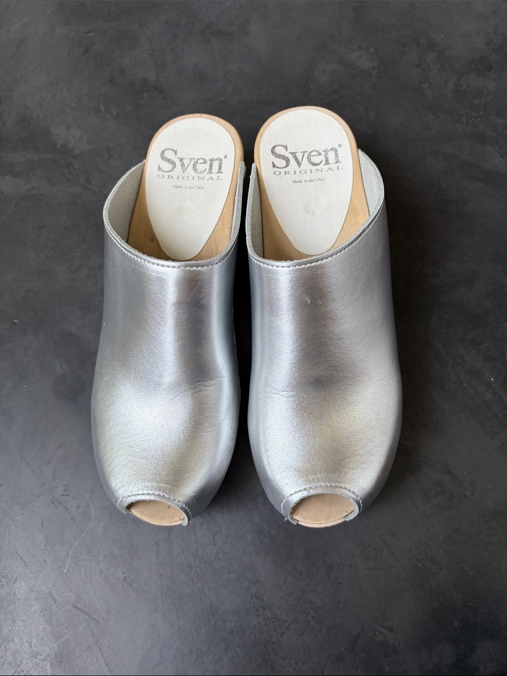 Sven Peep Toe Silver Clogs